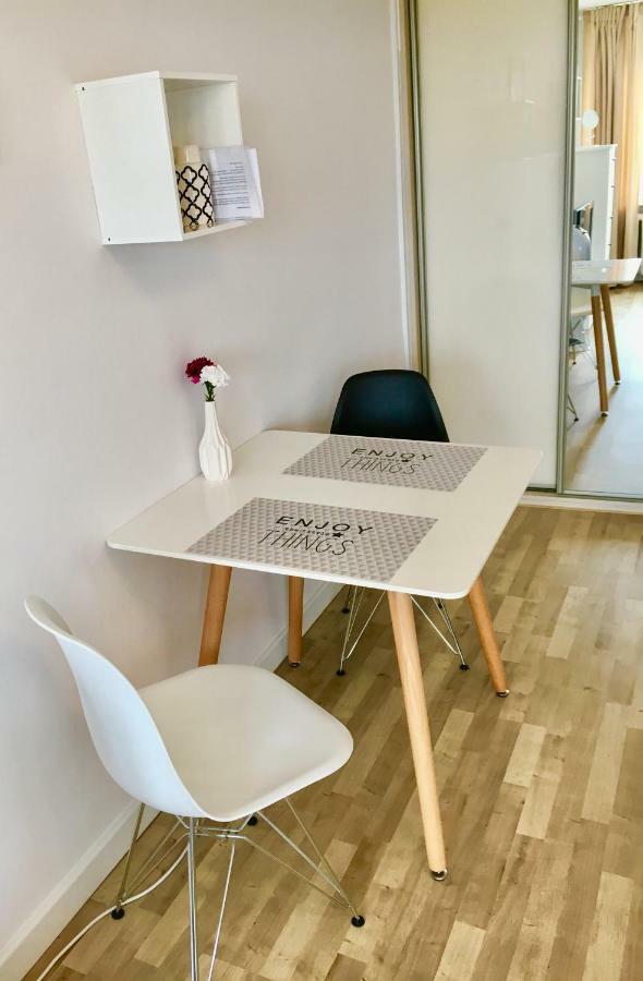 Apartament Metromarymont Varşovia Exterior foto